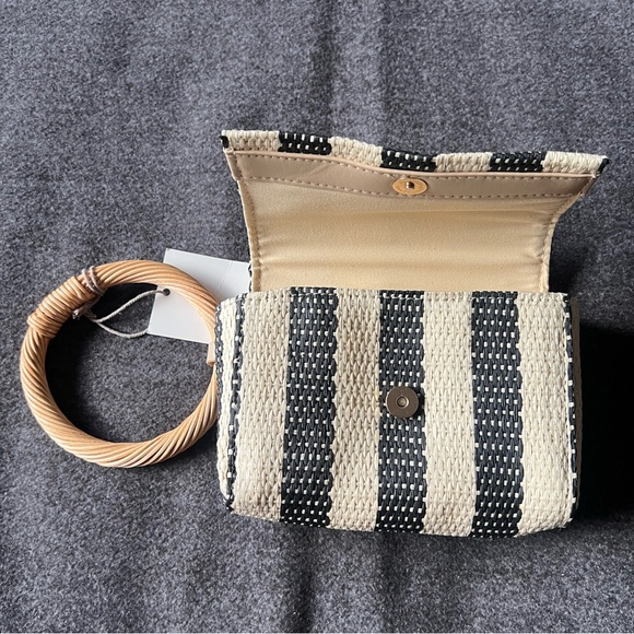 A New Day Striped Wrist Wallet/Purse - Picture 4 of 4